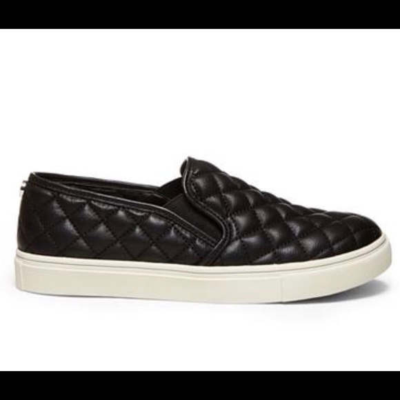 Steve Madden Shoes - 💥NEED GONE💥NIB Black Steve Madden Quilted Shoes